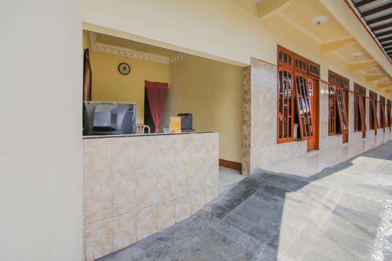 Spot On 90092 Dewi Safitri Hotel Semarang Eksteriør bilde