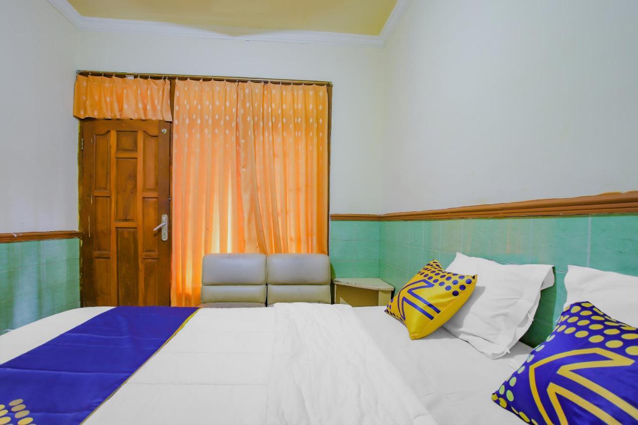 Spot On 90092 Dewi Safitri Hotel Semarang Eksteriør bilde