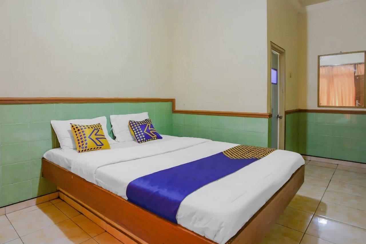 Spot On 90092 Dewi Safitri Hotel Semarang Eksteriør bilde